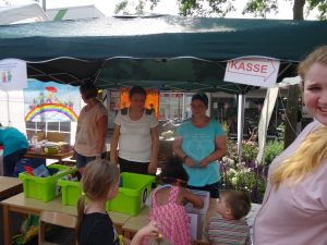 Foto Mit-Mach-Aktionen am Stand der Kindertagesstätten