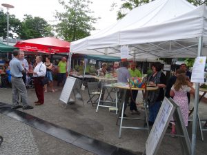 Foto großer Stand vom Quartiersprojekt Hagelkreuz und der Senioren-Initiative