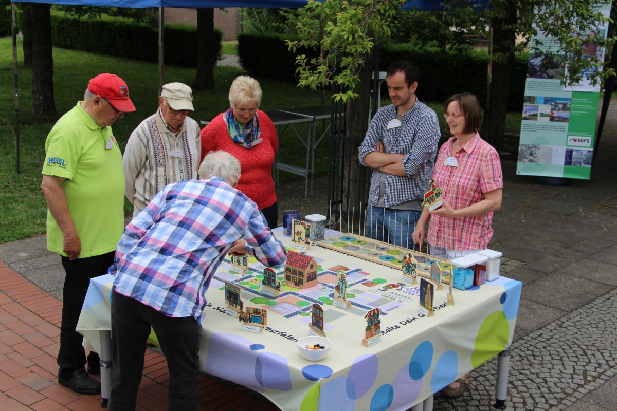 Gruppenfoto Spieltisch