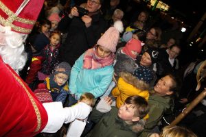 Foto Nikolaus mit Kindern