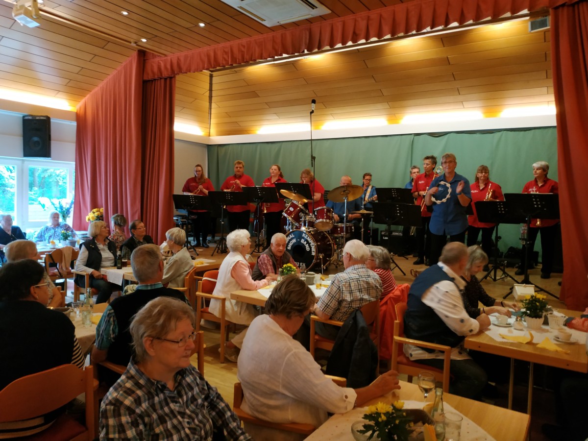 Foto von der Original Kempener Show-Band im Willy-Hartmann-Saal der SI