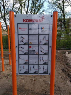 Schild für Fitnessparcour