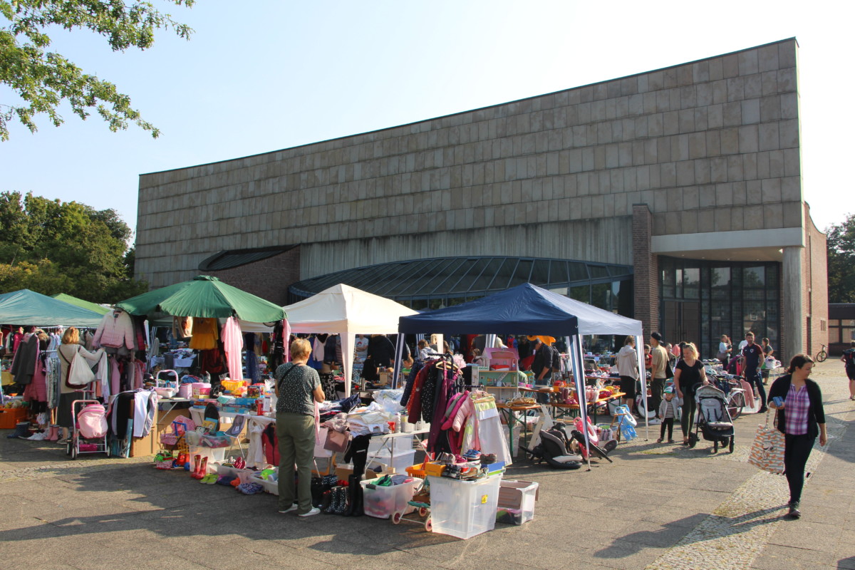 Foto Familien-Secondhandmarkt