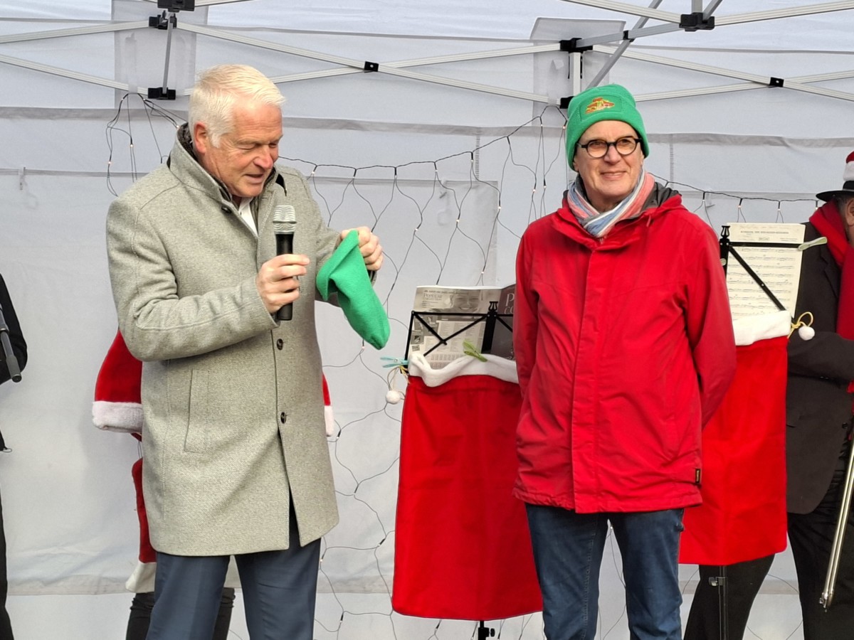 Foto Bürgermeister Dellmans und Willi Stenhorst