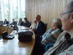 Besuch Düsseldorf Landtag: Diskussionsleiter