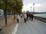 Besuch Düsseldorf Landtag: Auf der Rhein-Promenade