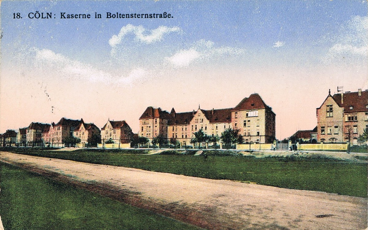 Historische Aufnahme der Kasernenbauten an der Boltensternstraße