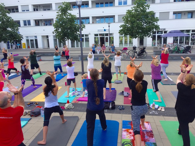 Yoga Flashmob Widdersdorf