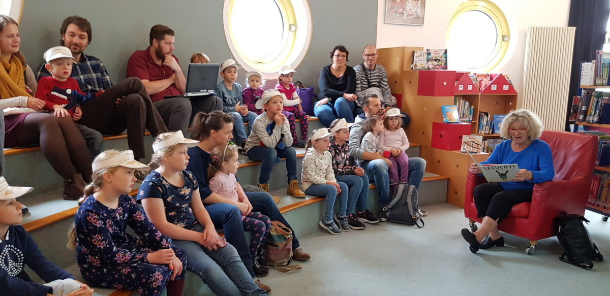 orleseakion zum Bilderbuchkino in der Kinder-und Jugendabteilung der Bibliothek  am WDR Maustag