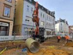 Aktuell befindet sich die Baustelle in Höhe des arabischen Lebensmittelmarktes.