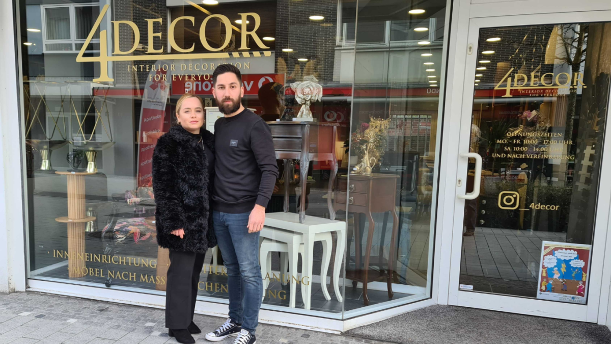 Büşra und Umut Akay sind die Inhaber des neuen Geschäfts "4Decor" auf der Hermannstraße 18 in Herten