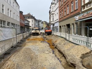 Auch auf der Ewaldstraße rollen weiter die Bagger.