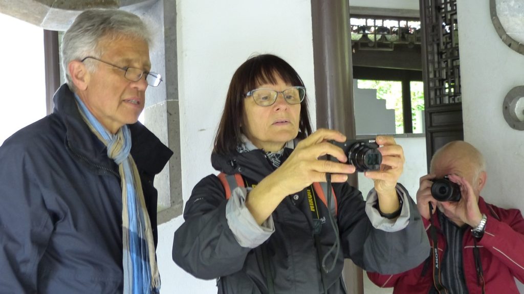 ZWAR Gruppe Fotografieen