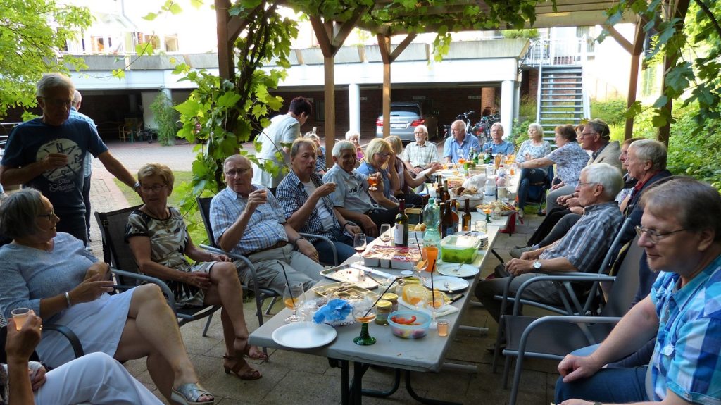 ZWAR Netzwerk feiert Mittsommernacht