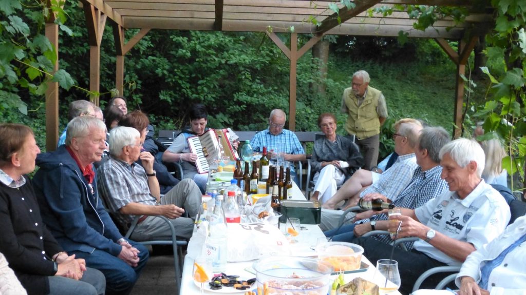 ZWAR Netzwerk feiert Mittsommernacht